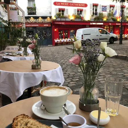 8 Place Du Tertre アパート *